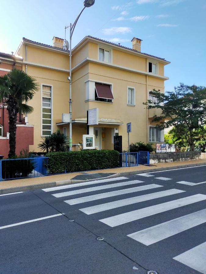 Apartments Ivna Bilek オパティヤ エクステリア 写真
